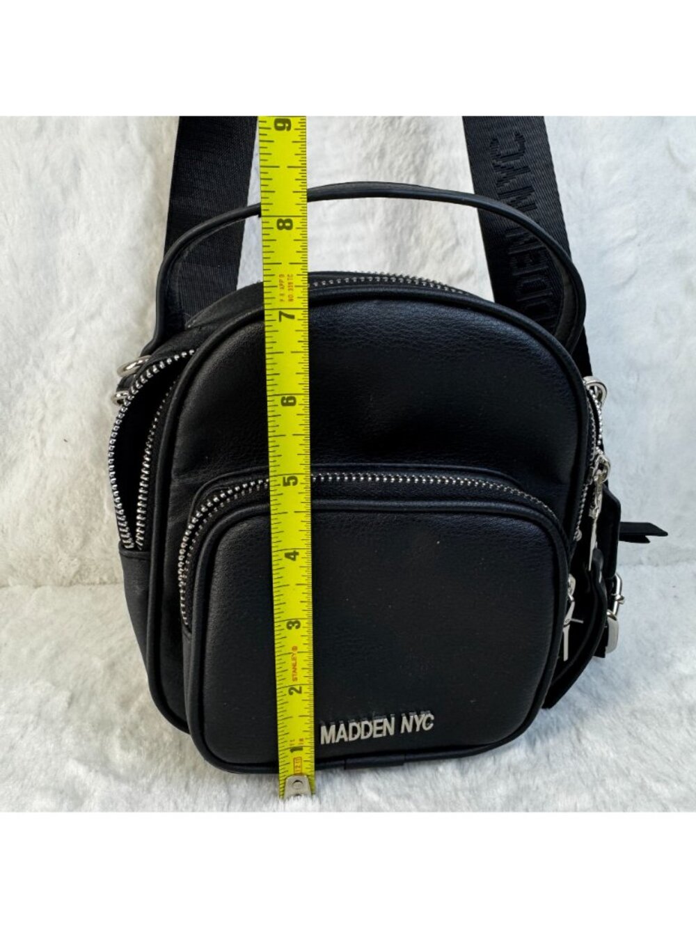 Madden NYC Black Mini Crossbody Shoulder Bag  Adjustable Strap Faux Leather - Picture 7 of 8